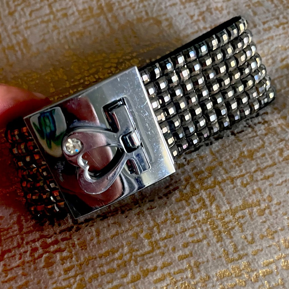 Metal bracelet